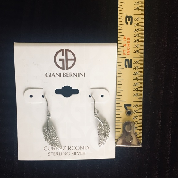 Sterling silver leaf earrings - Picture 3 of 3